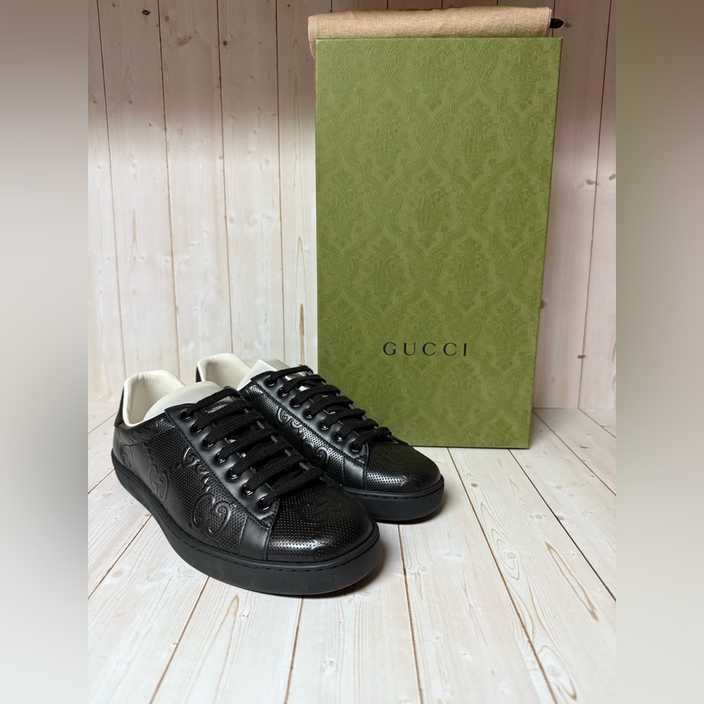 Gucci Calfskin Leather GG Tennis Embossed Ace Sneakers Black Sz 5G / 6US